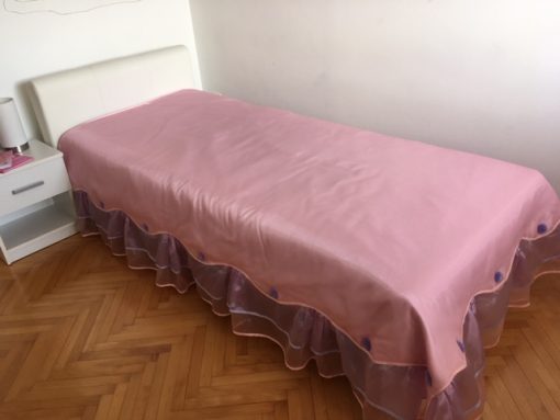 Prekrivač za krevet roze saten i organdin