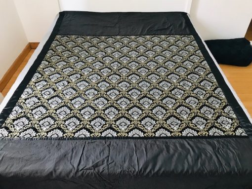 Prekrivači za krevet king size Crni pliš sa zlatnom šarom