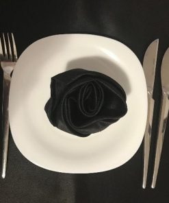 Satenska salveta Crna ruža