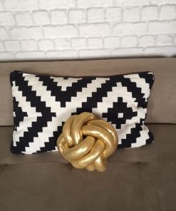 Decorative knot pillow Golden stretch jersey