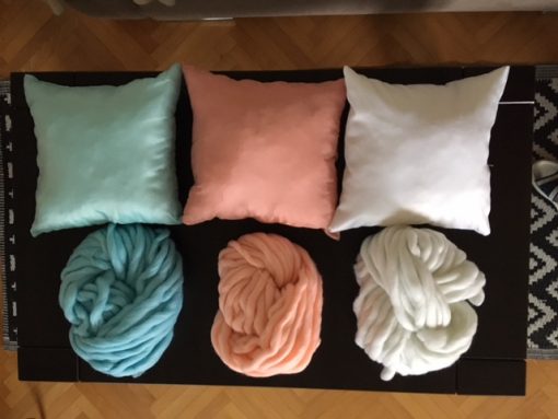 Dekorativni jastuk od debele vune Beli ručno pleten