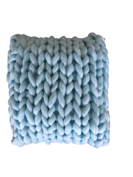 Dekorativni jastuk od debele vune Plavi ručno pleten bez igala