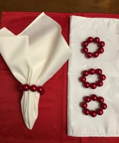 Dekorativni prsten za salvete krupne crvene perle