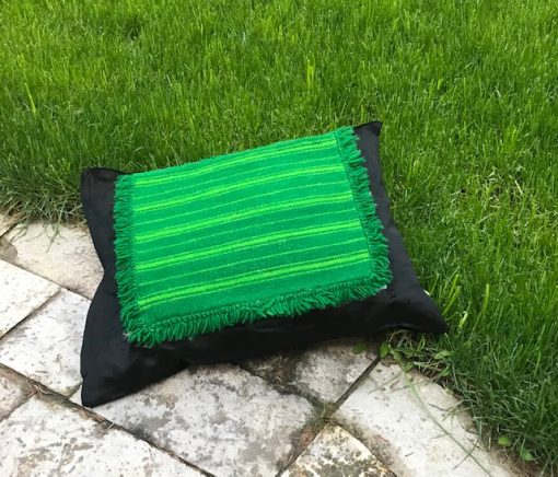 Alnada zeleni tkani na razboju jastuk