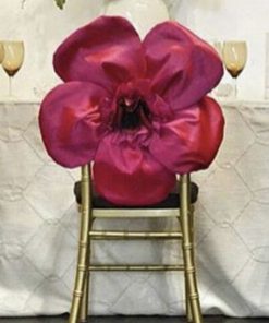 Dekoracija stolice za svečanosti ruža
