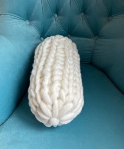 Bombona jastuk od debele vune beli