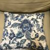 Kobaltno plavi dekorativni jastuk