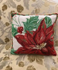 Goblen crveni cvet jastuk sa zlatnom gurtnom