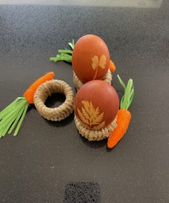 Uskršnji prsten za salvete šargarepa